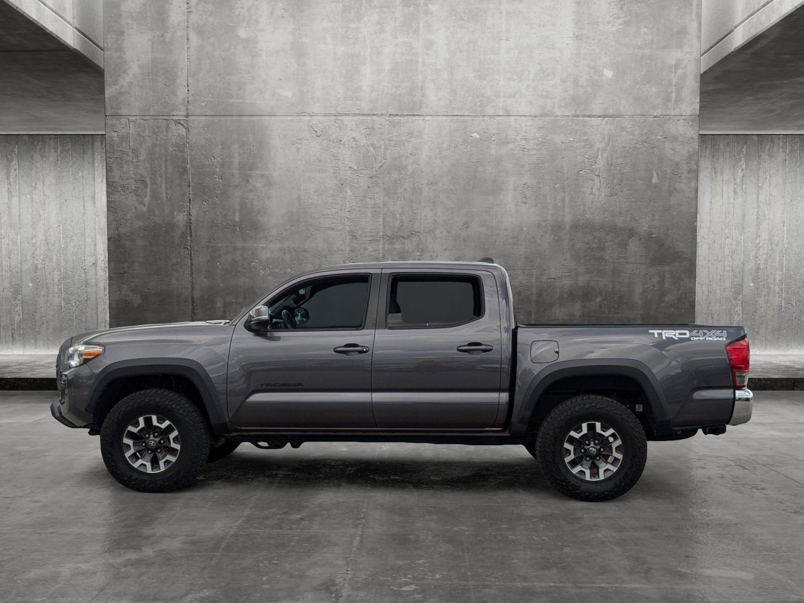 2017 Toyota Tacoma Vehicle Photo in St. Petersburg, FL 33713