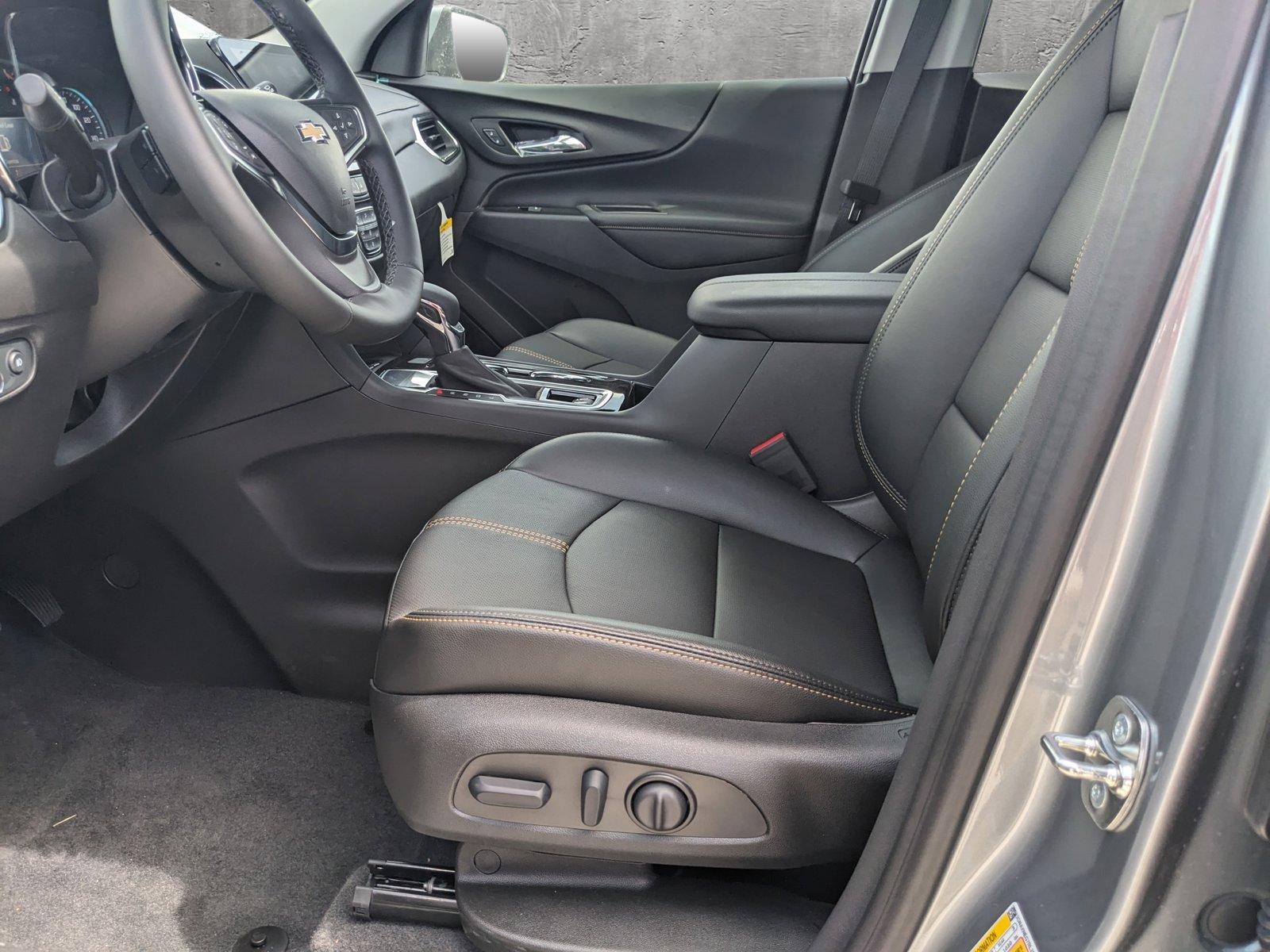 2024 Chevrolet Equinox Vehicle Photo in PEMBROKE PINES, FL 33024-6534