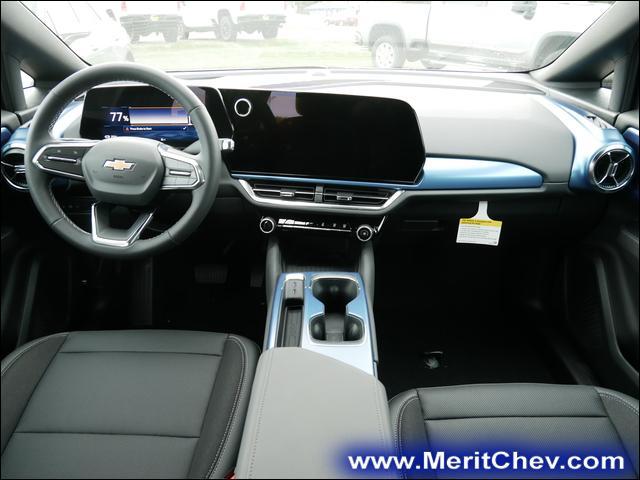 2024 Chevrolet Equinox EV Vehicle Photo in MAPLEWOOD, MN 55119-4794