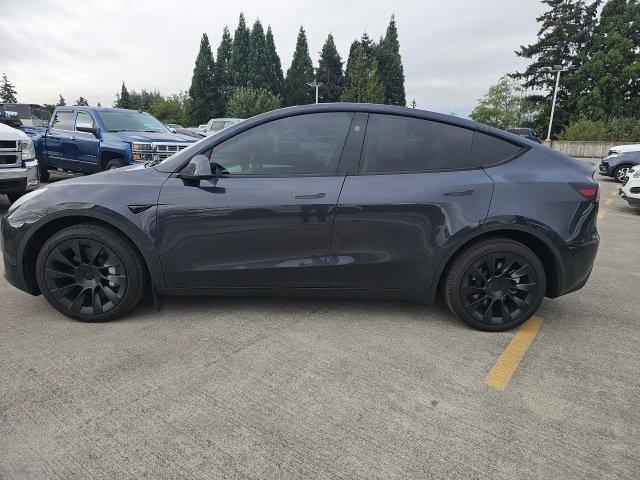 2024 Tesla Model Y Vehicle Photo in PUYALLUP, WA 98371-4149