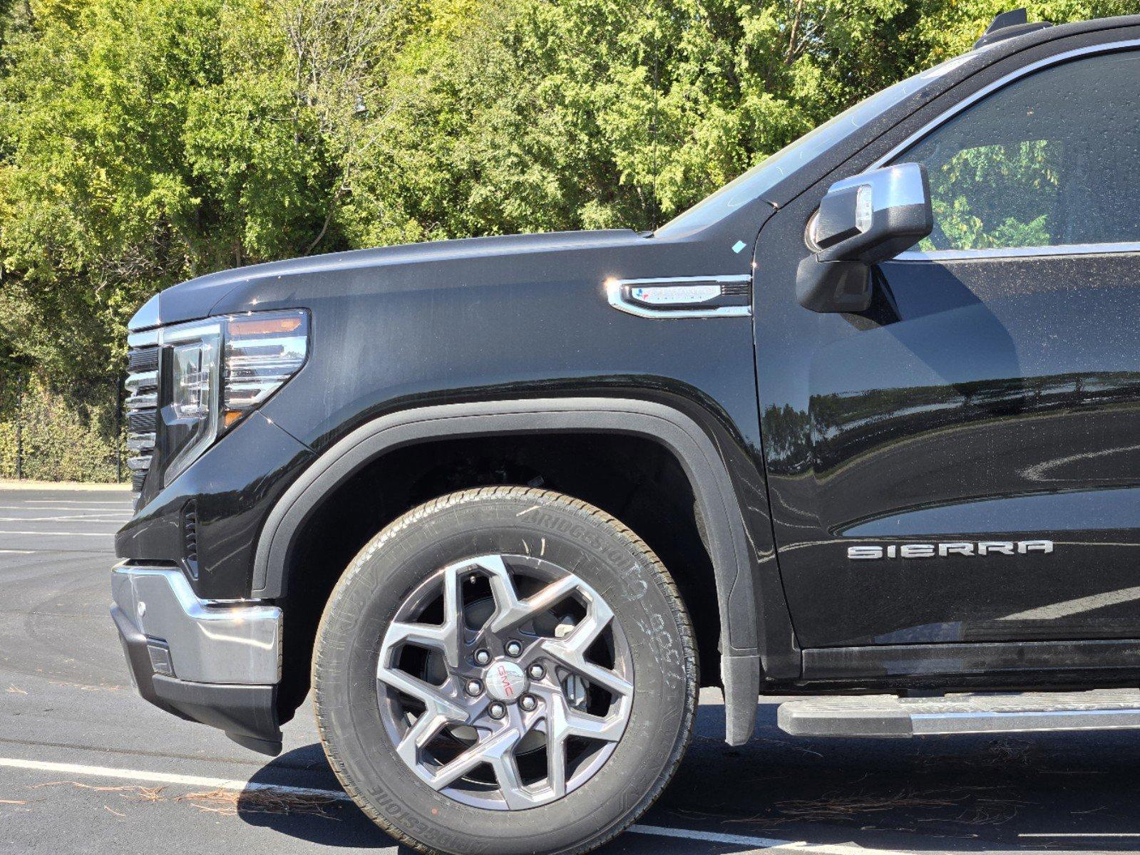 2024 GMC Sierra 1500 Vehicle Photo in DALLAS, TX 75209-3016