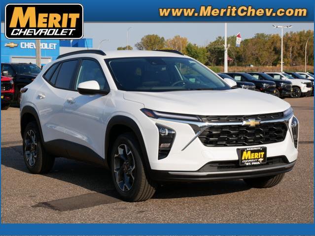 2025 Chevrolet Trax Vehicle Photo in MAPLEWOOD, MN 55119-4794