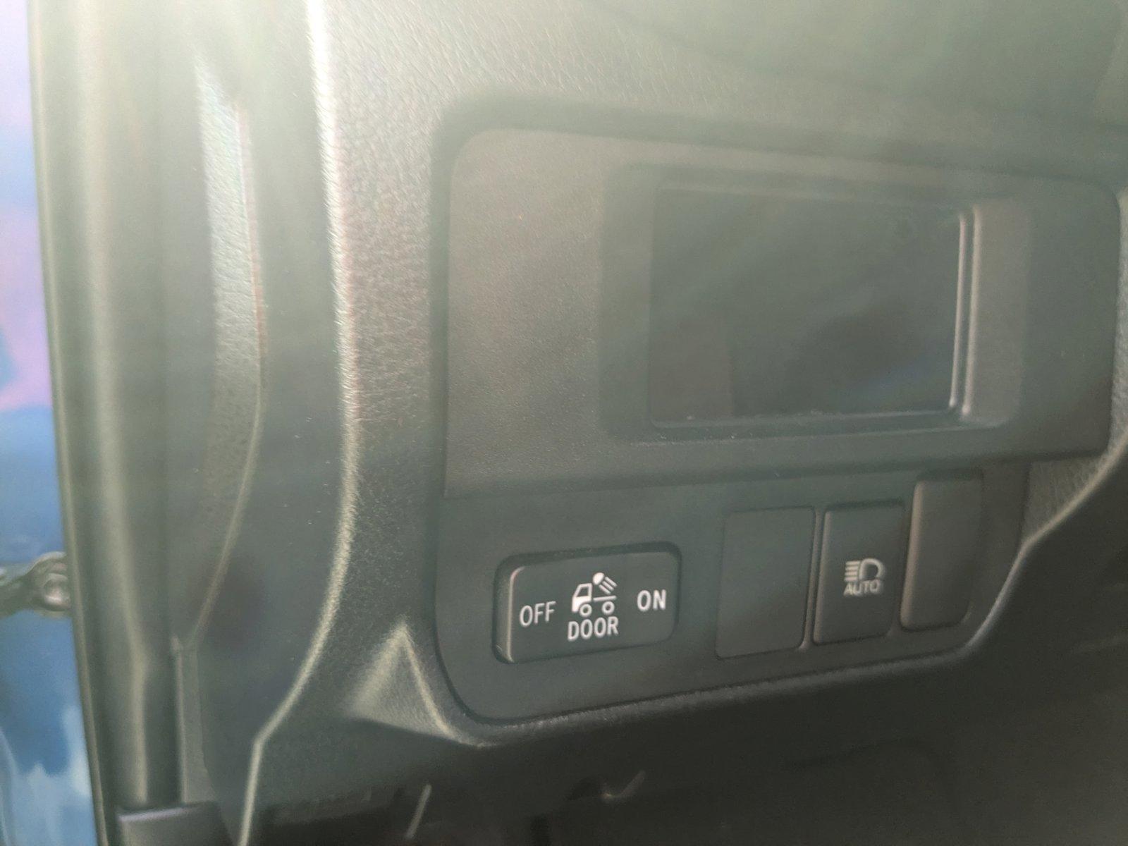 2018 Toyota Tacoma Vehicle Photo in Winter Park, FL 32792