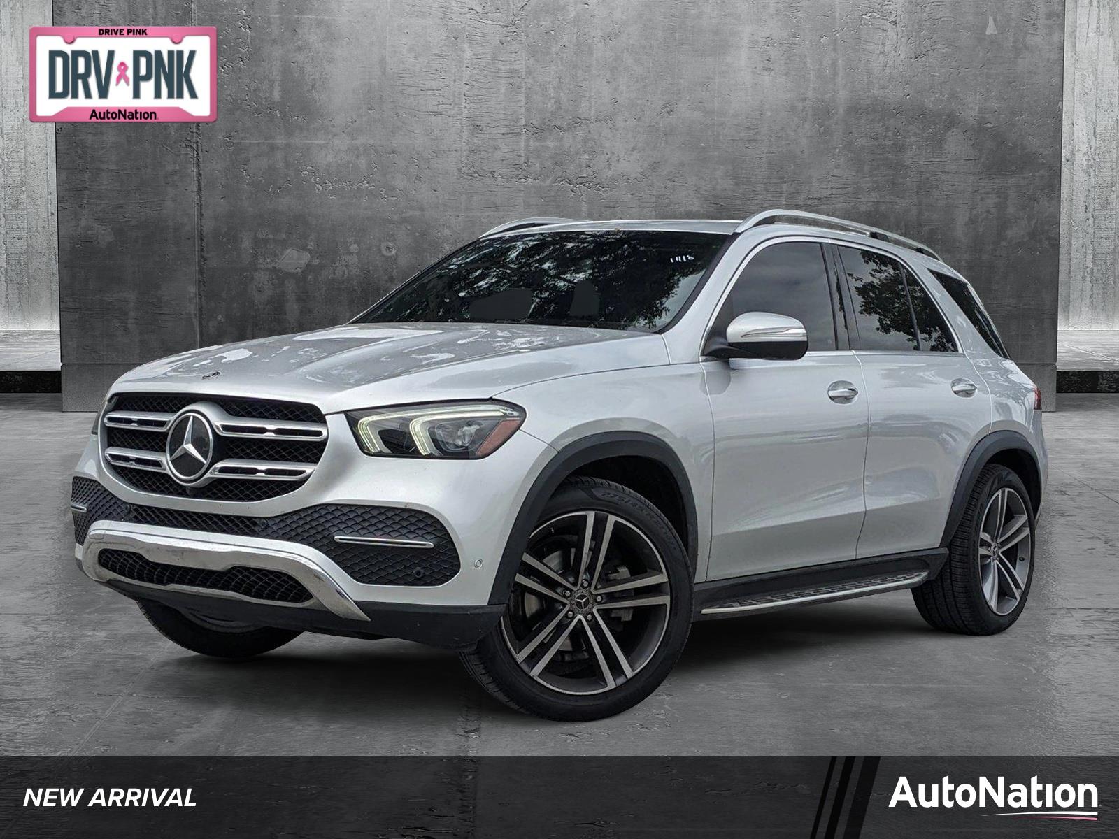 2020 Mercedes-Benz GLK350W2 Vehicle Photo in GREENACRES, FL 33463-3207