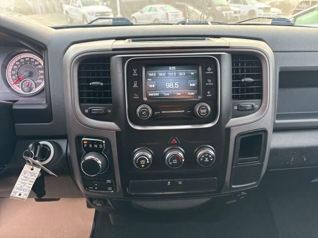 2019 Ram 1500 Classic Vehicle Photo in MEDINA, OH 44256-9631