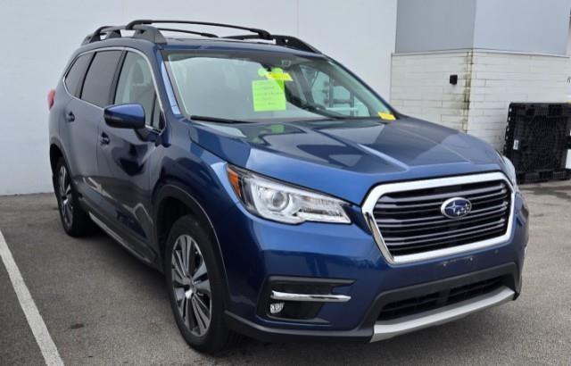 2022 Subaru Ascent Vehicle Photo in Green Bay, WI 54304