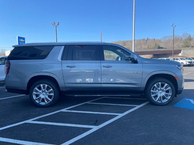 2024 Chevrolet Suburban Vehicle Photo in GARDNER, MA 01440-3110