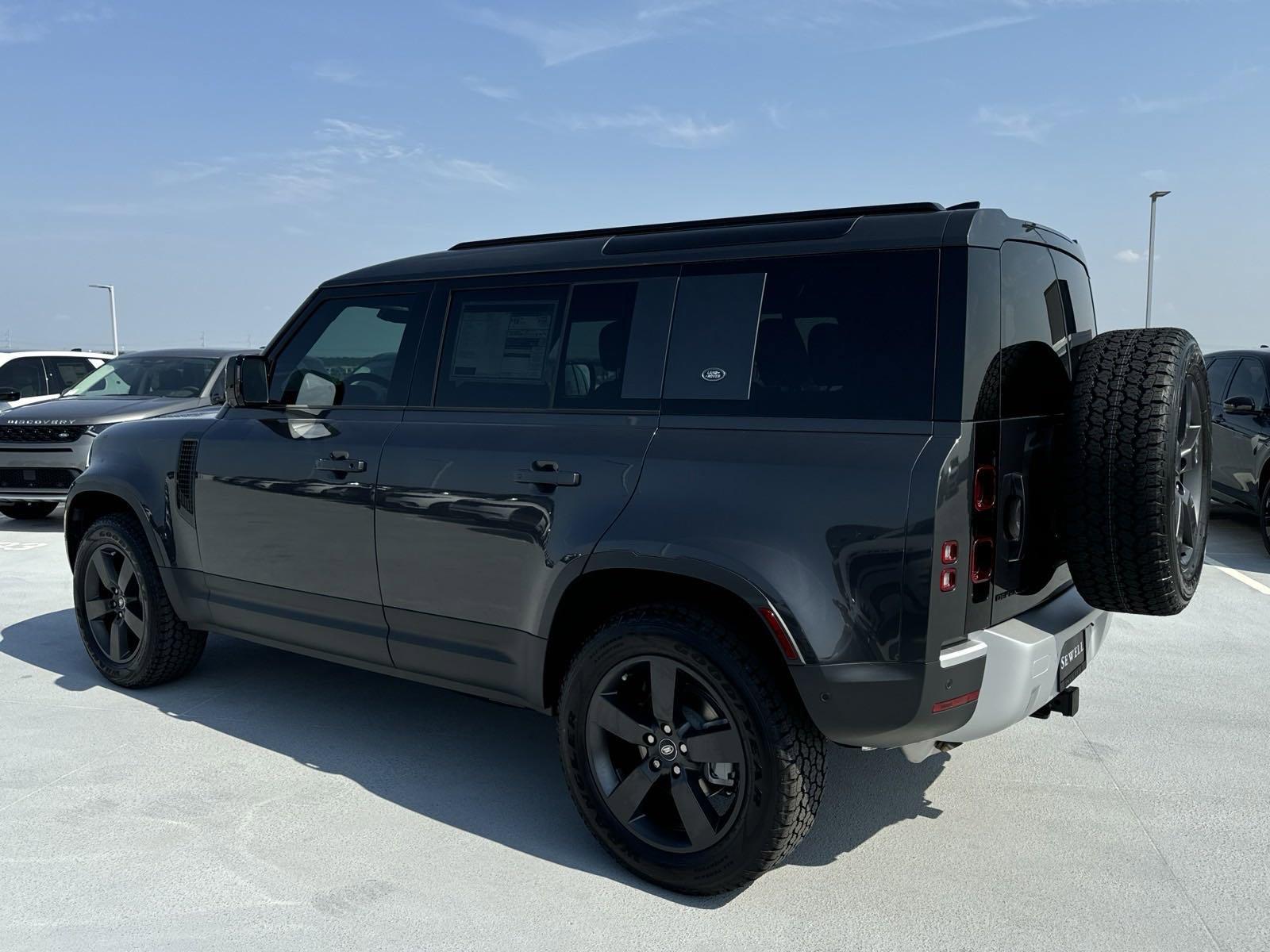 2024 Defender Vehicle Photo in AUSTIN, TX 78717