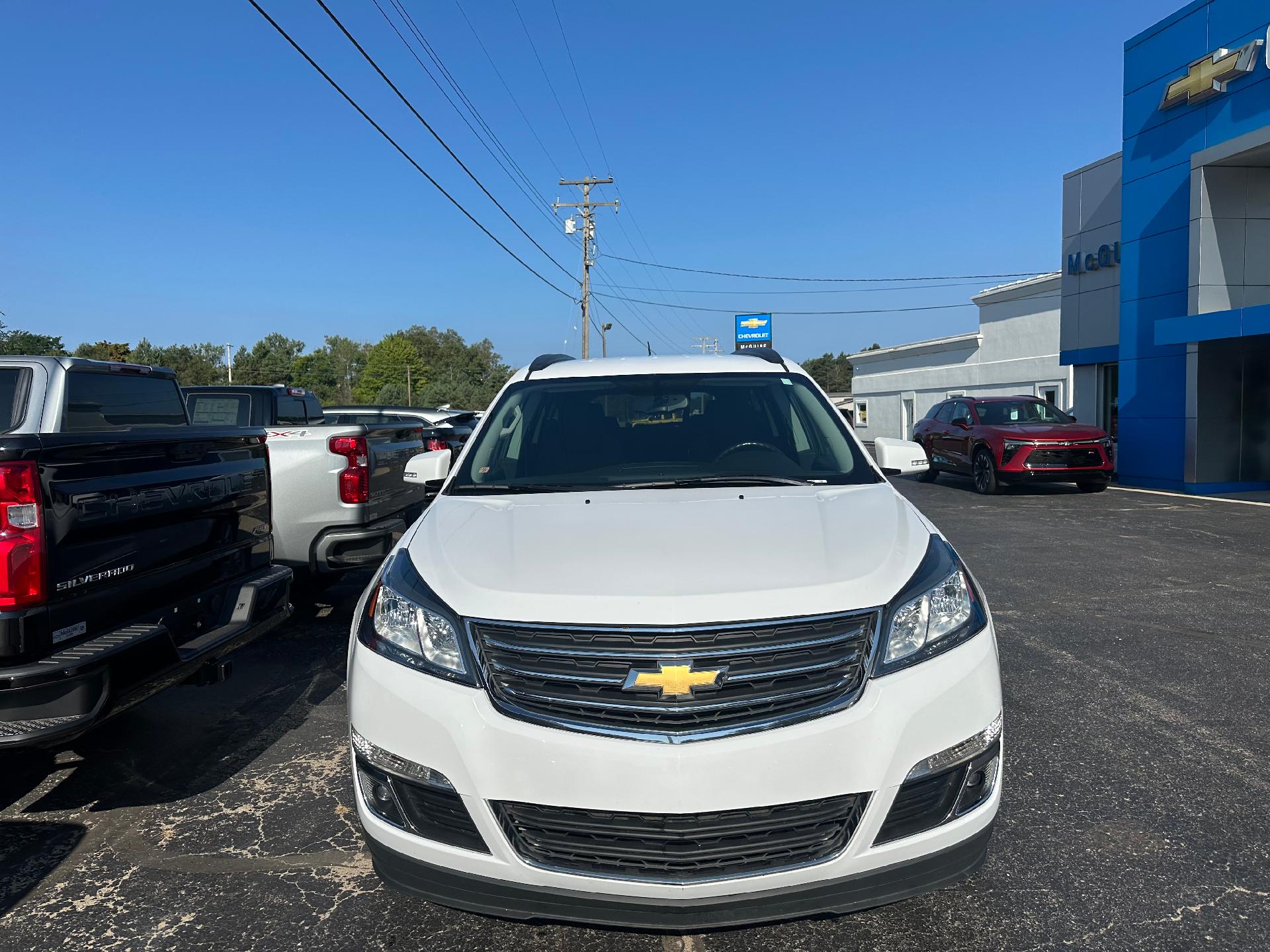 Used 2016 Chevrolet Traverse 1LT with VIN 1GNKVGKD3GJ227486 for sale in Clare, MI