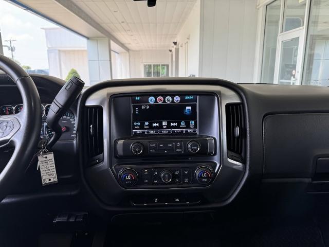 2017 Chevrolet Silverado 1500 Vehicle Photo in MANHATTAN, KS 66502-5036