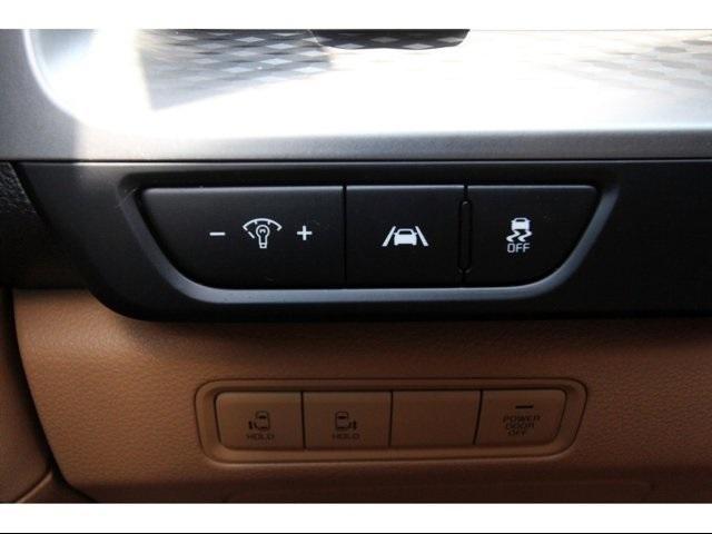 2022 Kia Carnival Vehicle Photo in ROSENBERG, TX 77471-5675