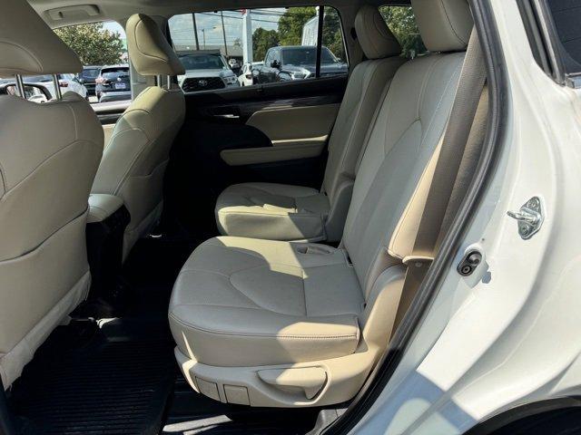 2021 Toyota Highlander Vehicle Photo in Flemington, NJ 08822