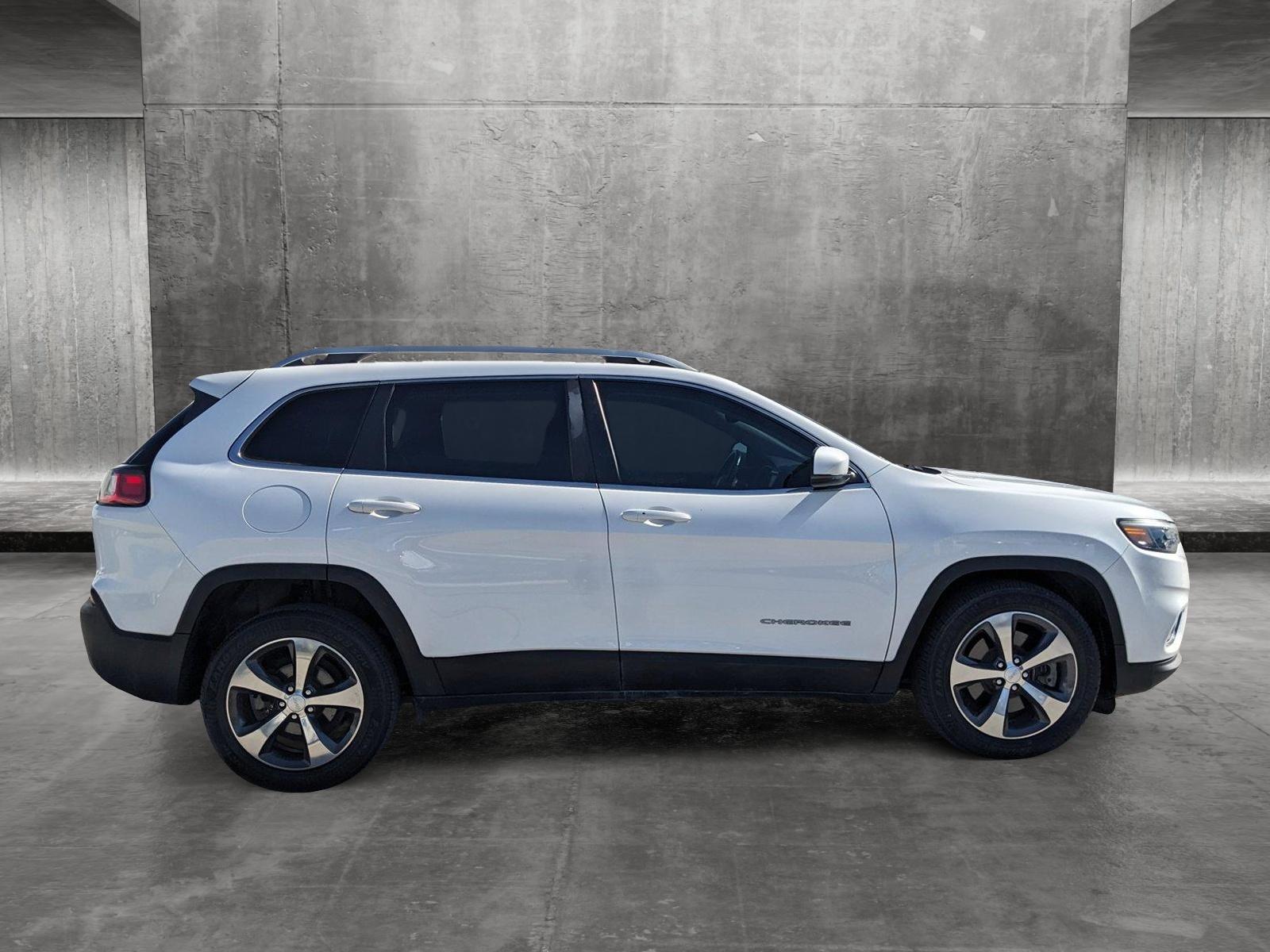 2019 Jeep Cherokee Vehicle Photo in MIAMI, FL 33172-3015