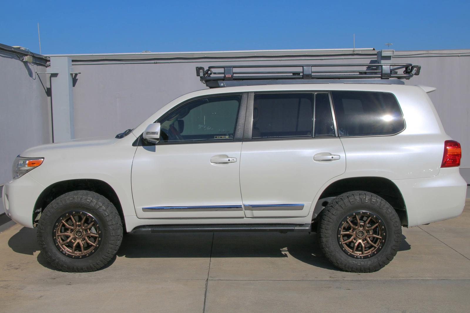 2013 Toyota Land Cruiser Vehicle Photo in SUGAR LAND, TX 77478