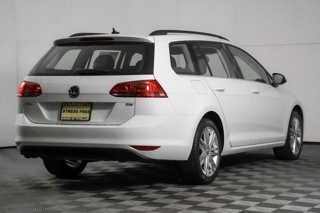 2015 Volkswagen Golf SportWagen Vehicle Photo in Puyallup, WA 98371