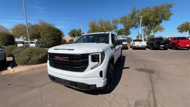 2025 GMC Sierra 1500 Vehicle Photo in GOODYEAR, AZ 85338-1310