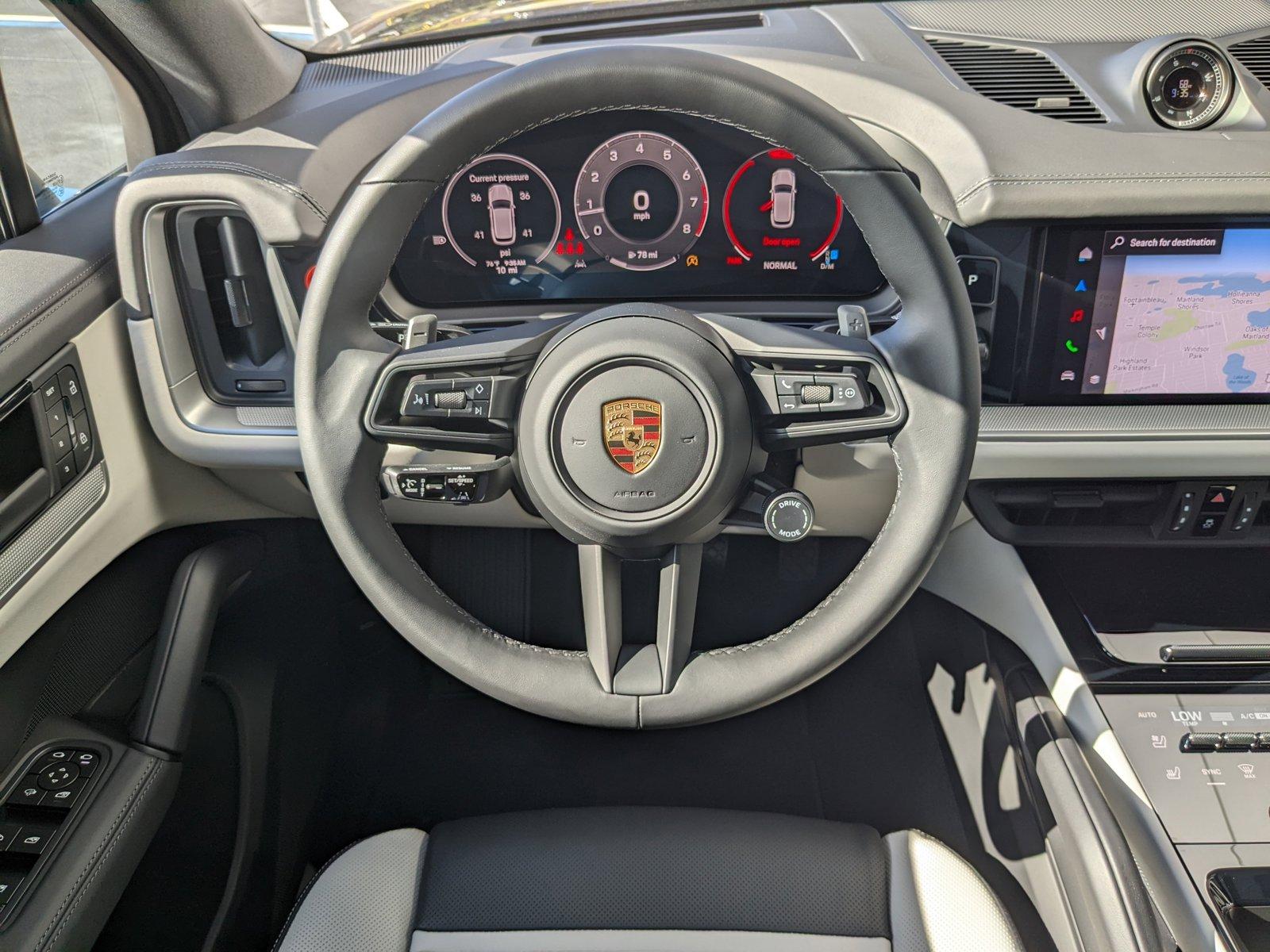 2024 Porsche Cayenne Vehicle Photo in Maitland, FL 32751