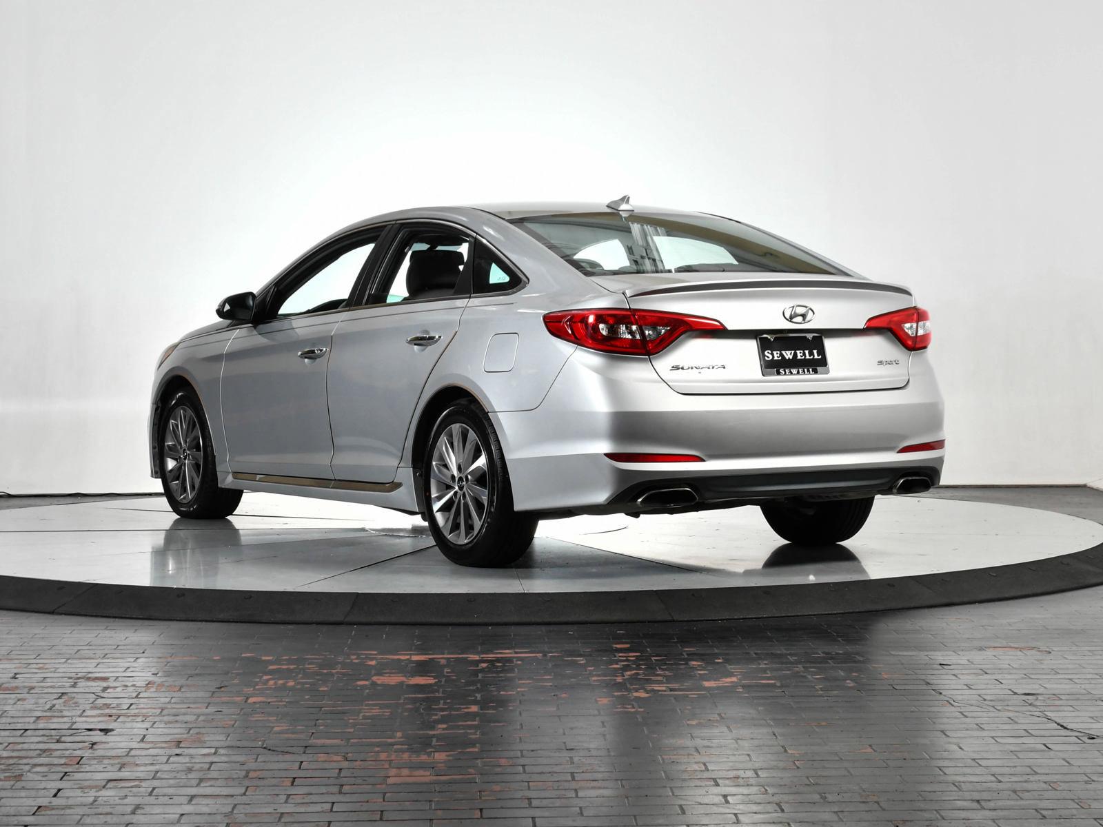 2015 Hyundai SONATA Vehicle Photo in DALLAS, TX 75235