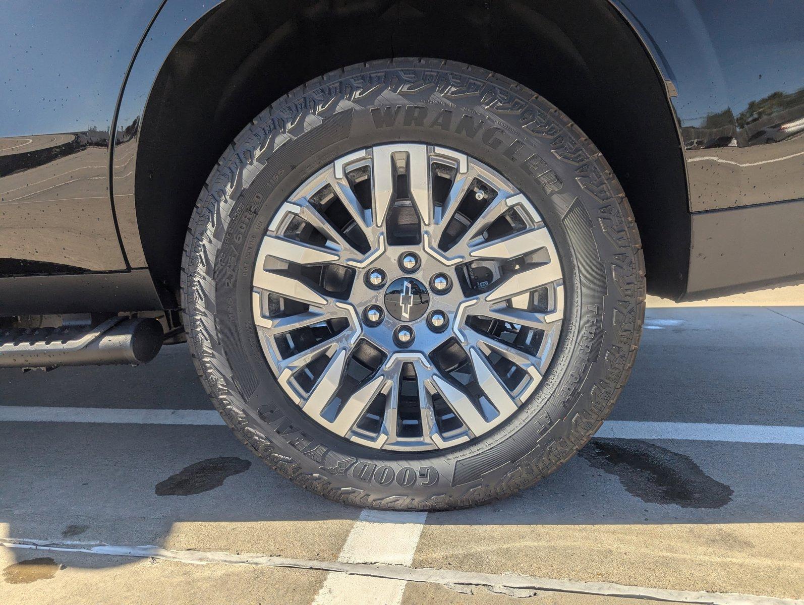 2025 Chevrolet Tahoe Vehicle Photo in CORPUS CHRISTI, TX 78412-4902