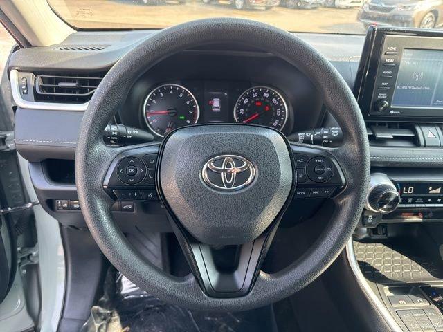 2020 Toyota RAV4 Vehicle Photo in MEDINA, OH 44256-9631