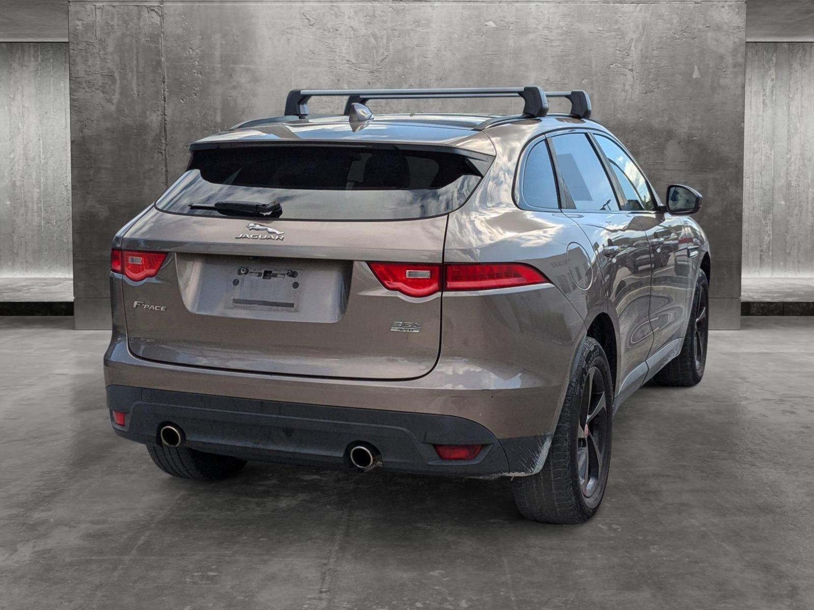 2017 Jaguar F-PACE Vehicle Photo in Miami, FL 33015