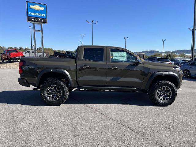 2024 Chevrolet Colorado Vehicle Photo in ALCOA, TN 37701-3235