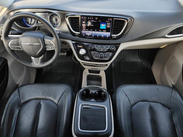 2022 Chrysler Pacifica Vehicle Photo in Lawton, OK 73505