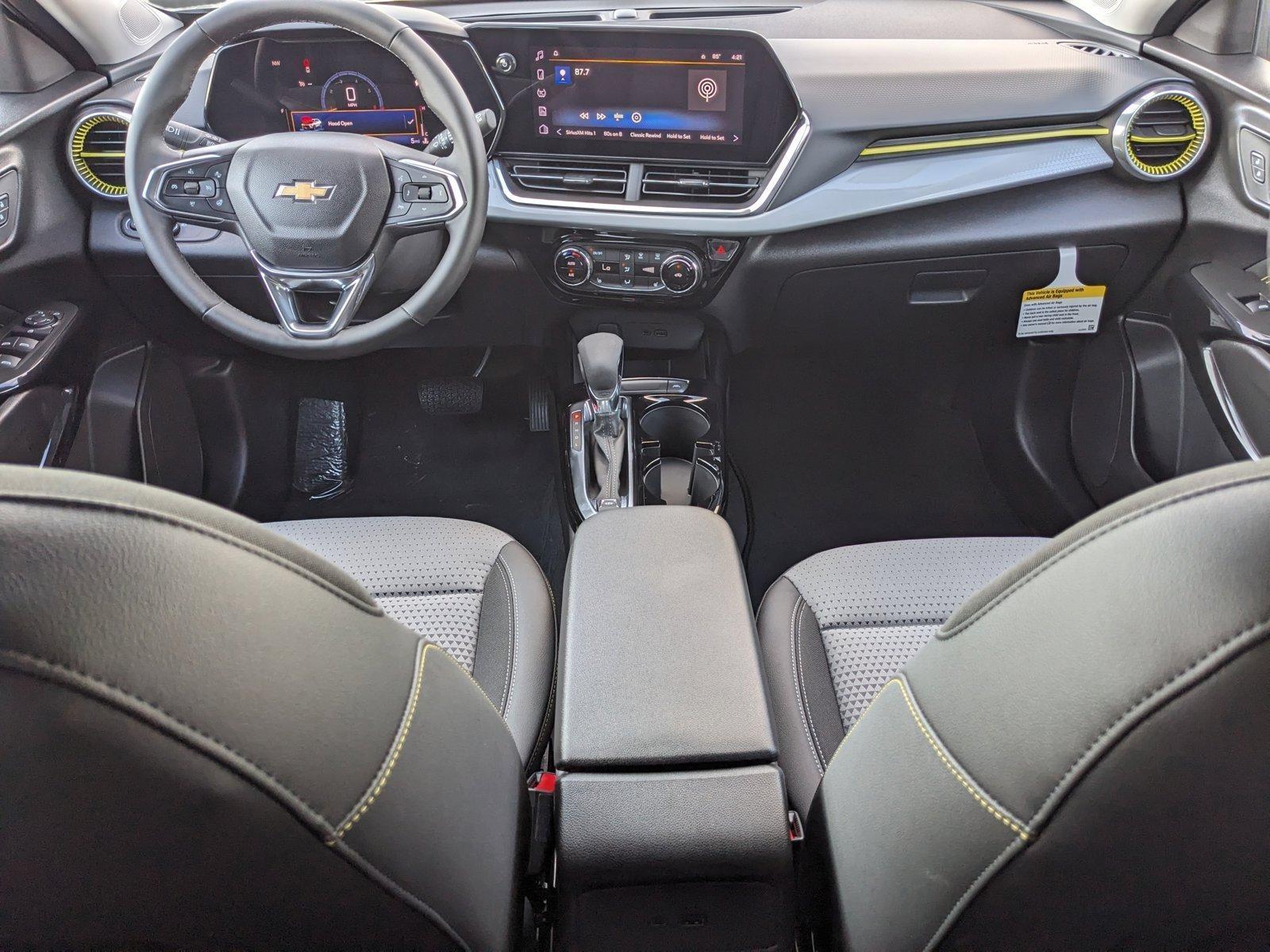 2025 Chevrolet Trax Vehicle Photo in HOUSTON, TX 77034-5009