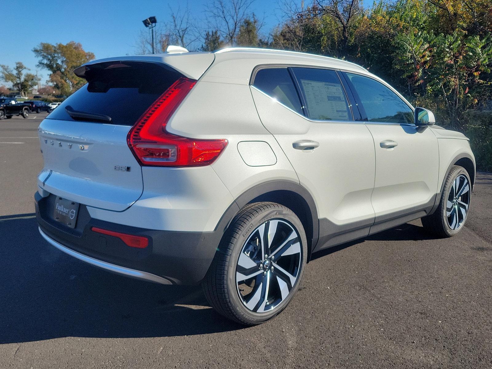 2024 Volvo XC40 Vehicle Photo in Trevose, PA 19053