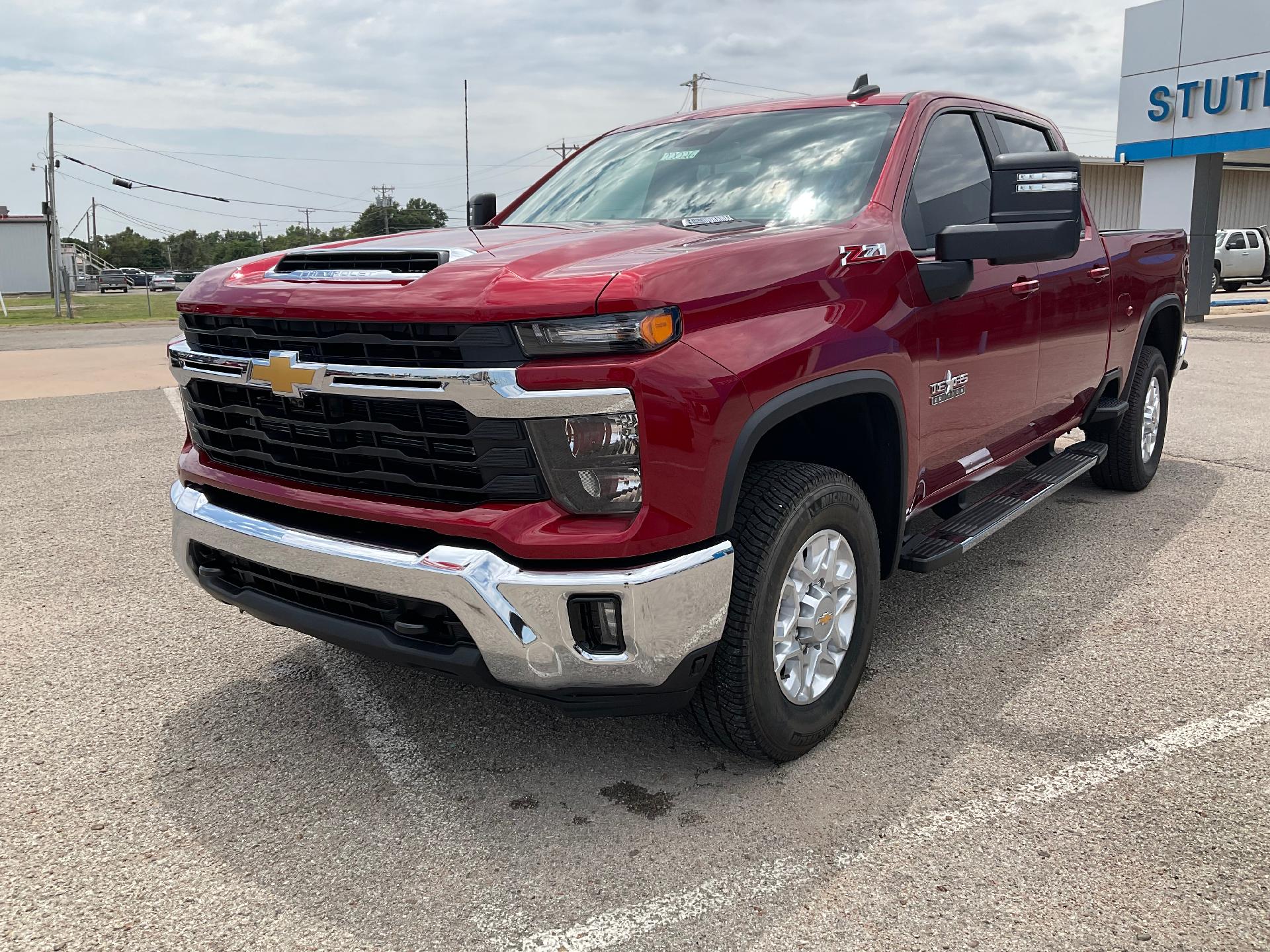 2024 Chevrolet Silverado 2500 HD Vehicle Photo in PONCA CITY, OK 74601-1036