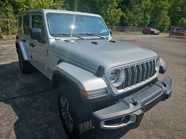 2024 Jeep Wrangler Vehicle Photo in GLENSHAW, PA 15116-1739