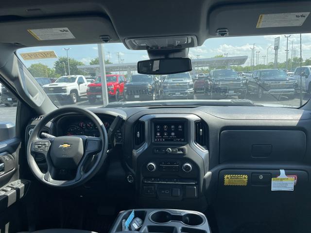 2024 Chevrolet Silverado 3500 HD CC Vehicle Photo in JOLIET, IL 60435-8135