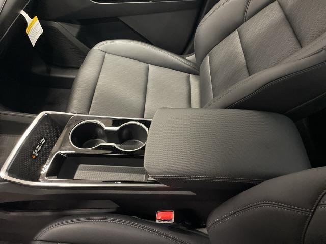 2025 Chevrolet Equinox Vehicle Photo in ROGERS, MN 55374-9422