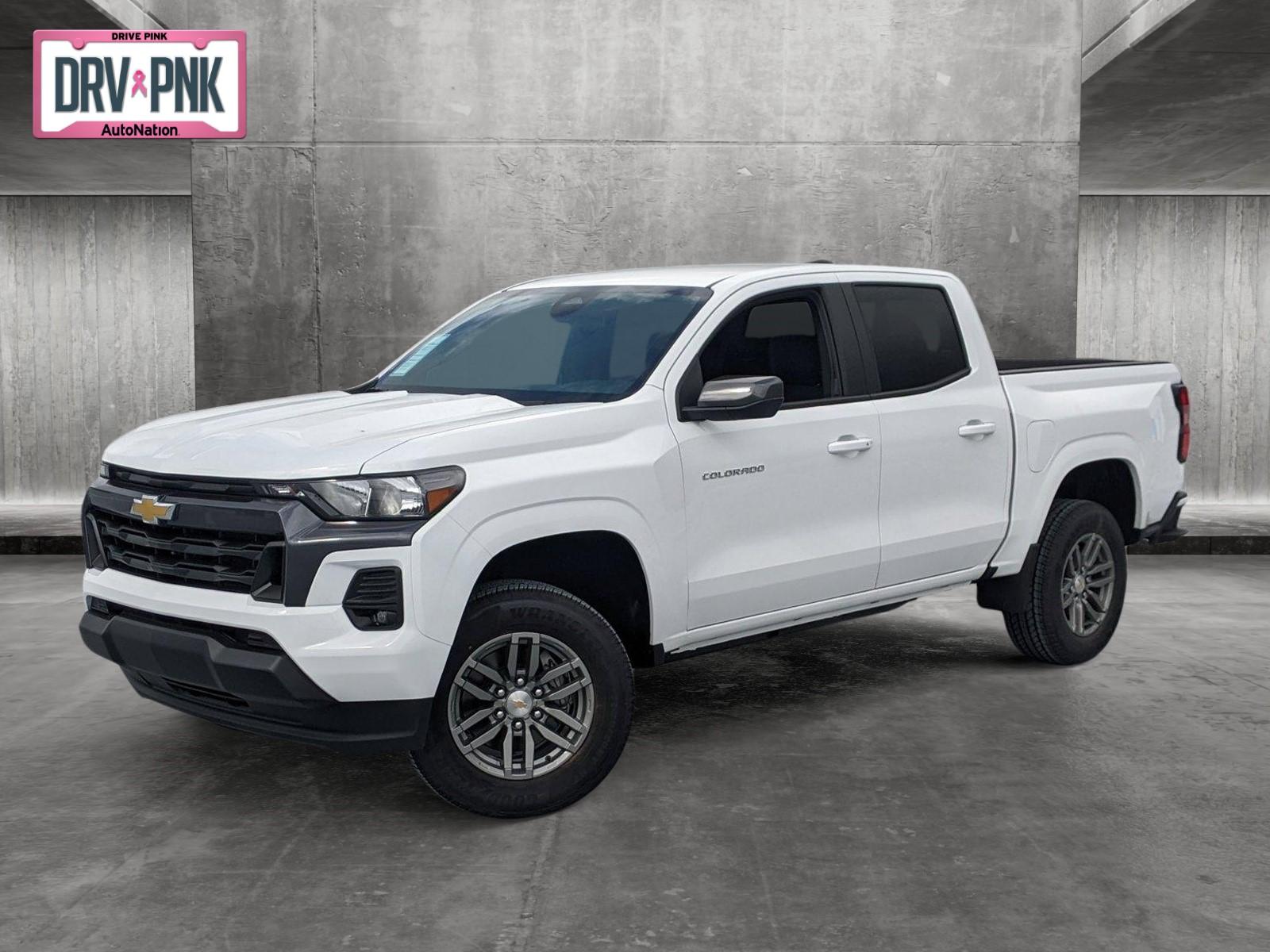 2024 Chevrolet Colorado Vehicle Photo in PEMBROKE PINES, FL 33024-6534