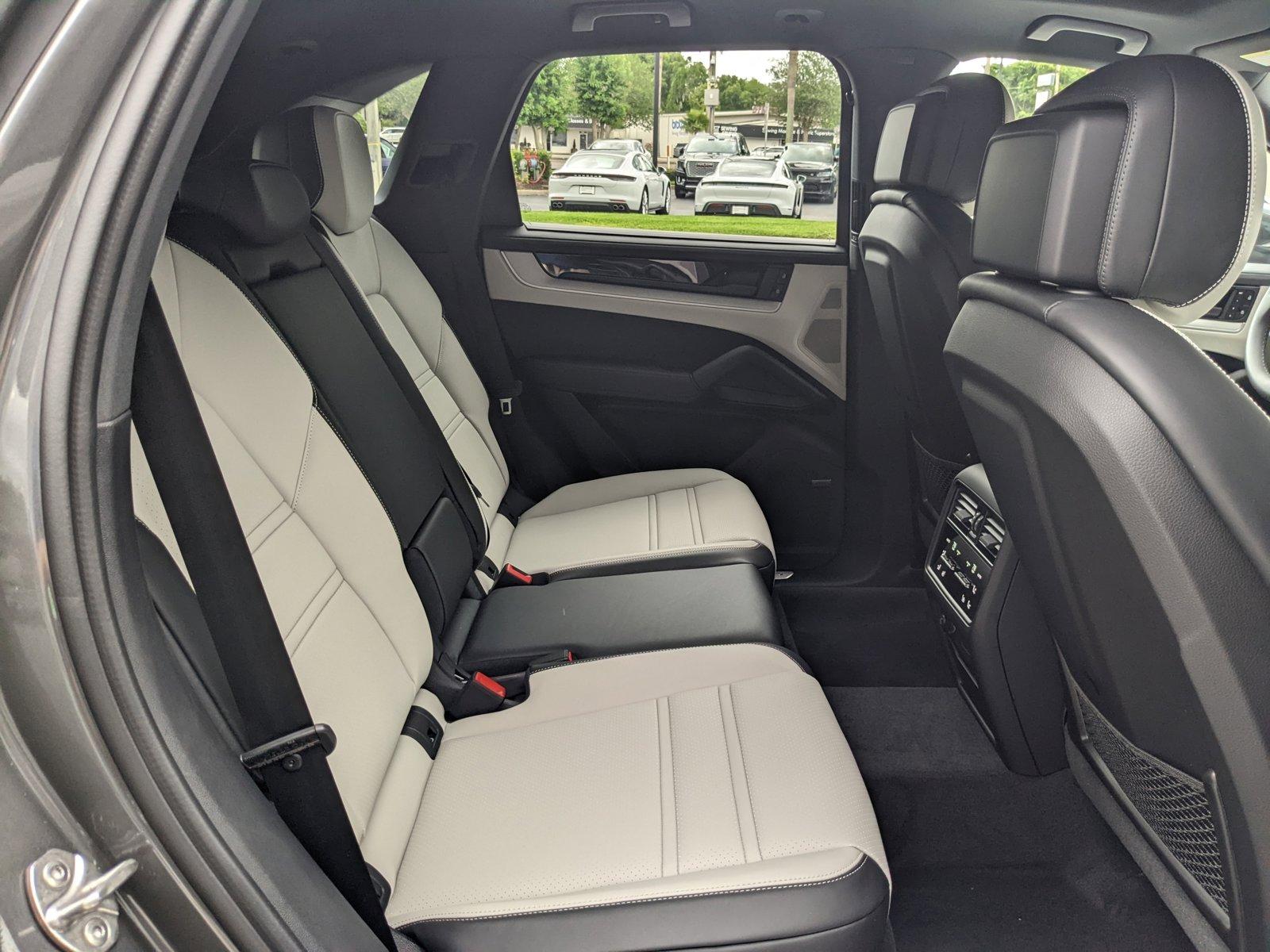 2024 Porsche Cayenne Vehicle Photo in Maitland, FL 32751