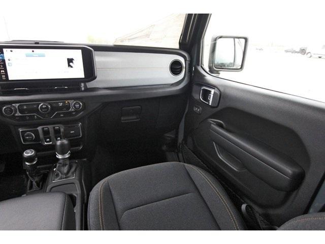 2024 Jeep Wrangler Vehicle Photo in ROSENBERG, TX 77471