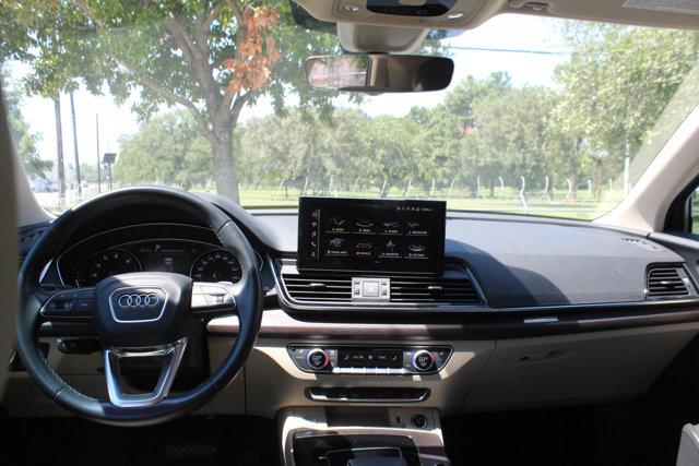 2022 Audi Q5 Vehicle Photo in HOUSTON, TX 77090