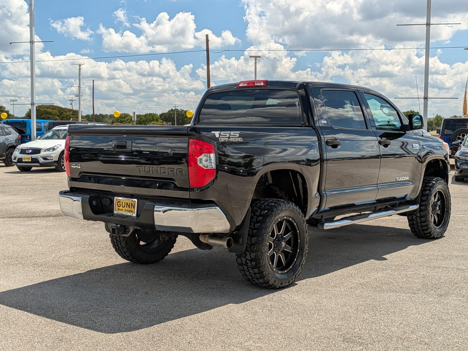 2015 Toyota Tundra 4WD Truck Vehicle Photo in Seguin, TX 78155