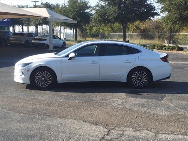 2021 Hyundai SONATA Hybrid Vehicle Photo in Decatur, TX 76234