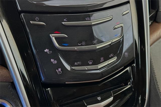 2020 Cadillac Escalade Vehicle Photo in ELK GROVE, CA 95757-8703