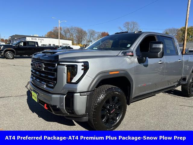 2025 GMC Sierra 3500HD Vehicle Photo in CHICOPEE, MA 01020-5001