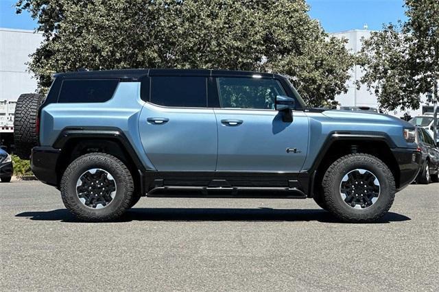 2024 GMC HUMMER EV SUV Vehicle Photo in ELK GROVE, CA 95757-8703