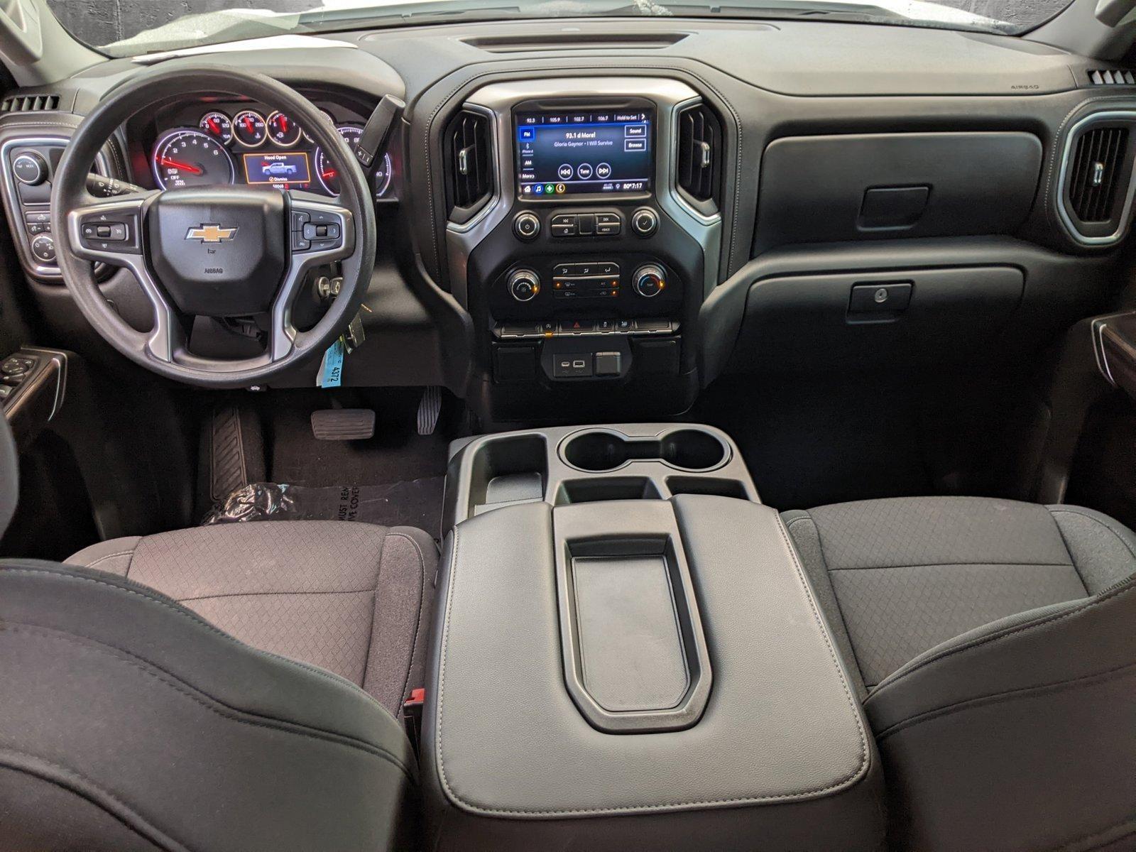 2020 Chevrolet Silverado 1500 Vehicle Photo in PEMBROKE PINES, FL 33024-6534