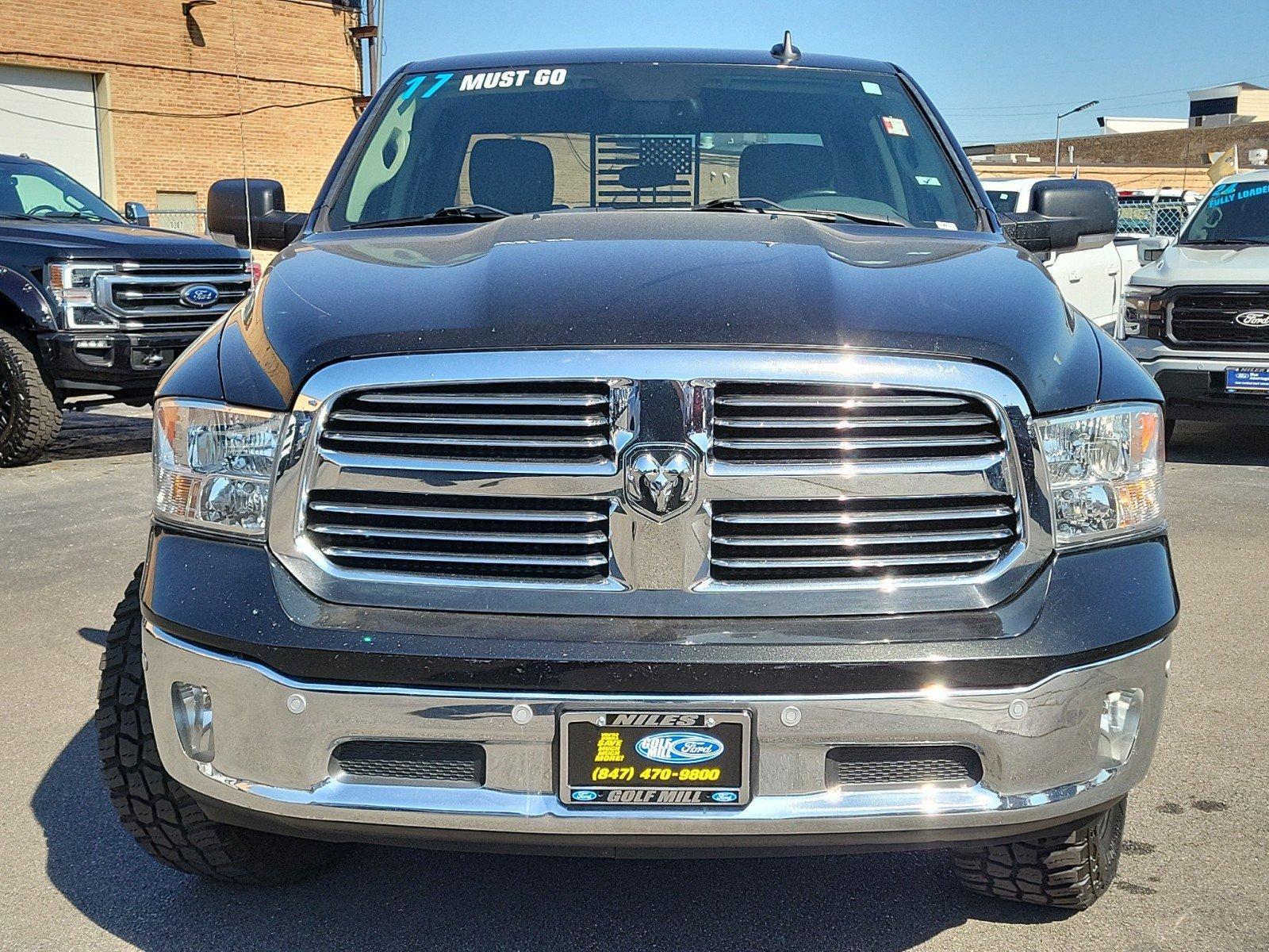 2017 Ram 1500 Vehicle Photo in Saint Charles, IL 60174