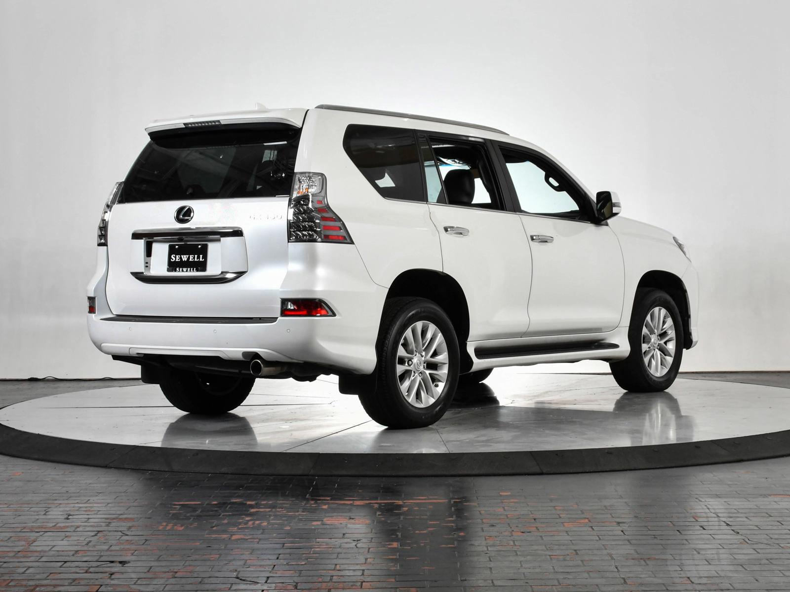 2022 Lexus GX 460 Vehicle Photo in DALLAS, TX 75235