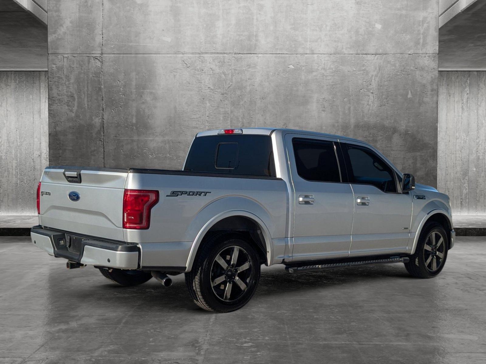 2017 Ford F-150 Vehicle Photo in St. Petersburg, FL 33713