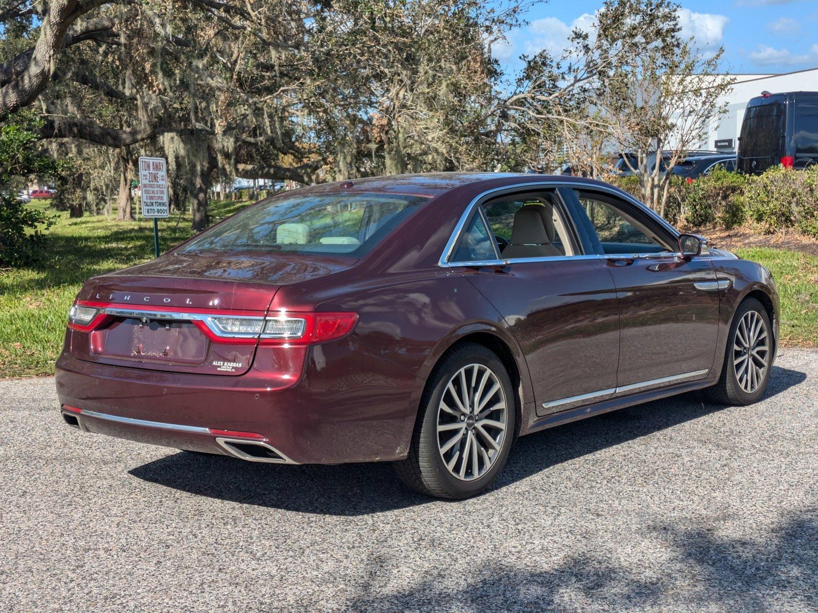 2017 Lincoln Continental Vehicle Photo in Sarasota, FL 34231