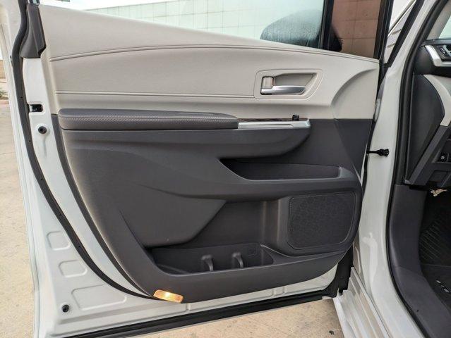 2022 Toyota Sienna Vehicle Photo in SELMA, TX 78154-1459