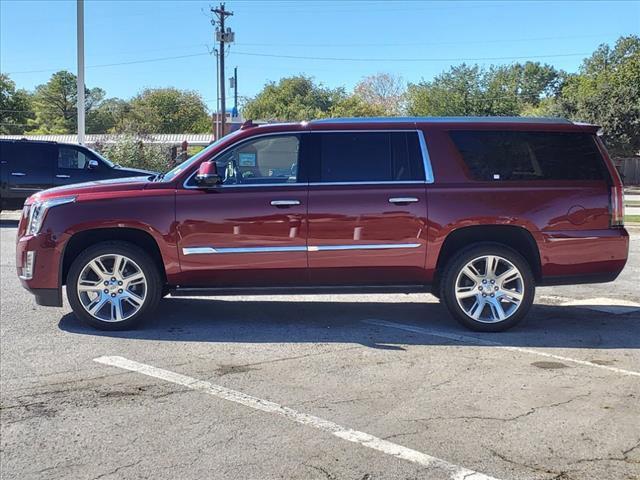 2019 Cadillac Escalade ESV Vehicle Photo in DENTON, TX 76210-9321