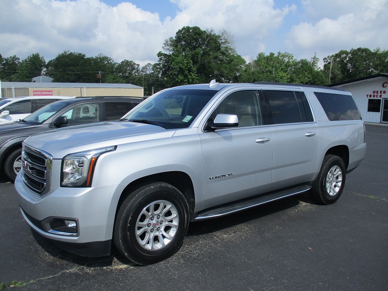 Used 2019 GMC Yukon XL SLT with VIN 1GKS1GKC8KR389334 for sale in Deridder, LA